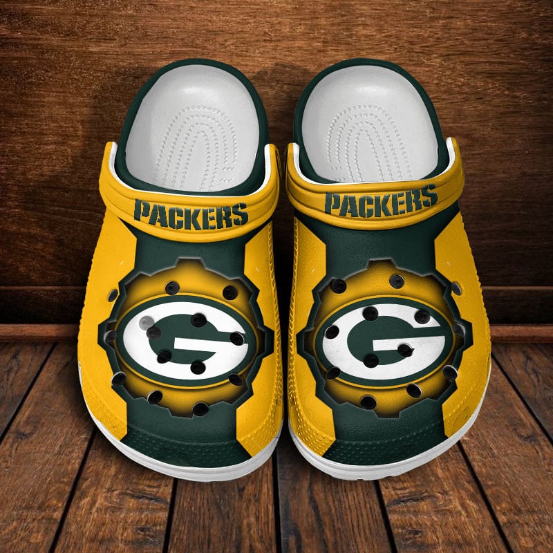 LIMITED EDITION - NEW CUSTOMIZED NFL08 GBP GREEN BAY PACKERS CLOGS