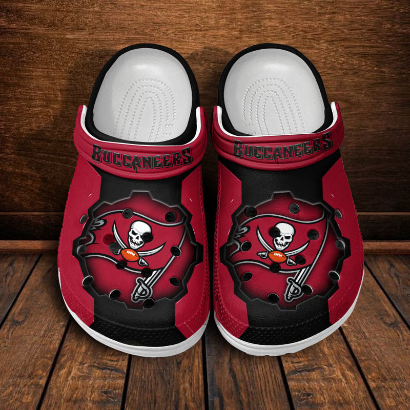 LIMITED EDITION - NEW CUSTOMIZED NFL10 TBB TAMPA BAY BUCCANEERS CLOGS