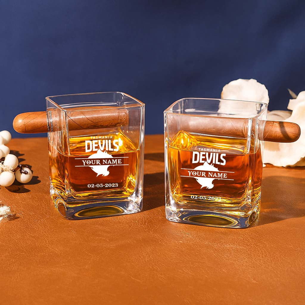 LIMITED EDITION - NEW 05 TMND PERSONALIZED WHISKEY GLASS WITH CIGAR HOLDER FOR FANS