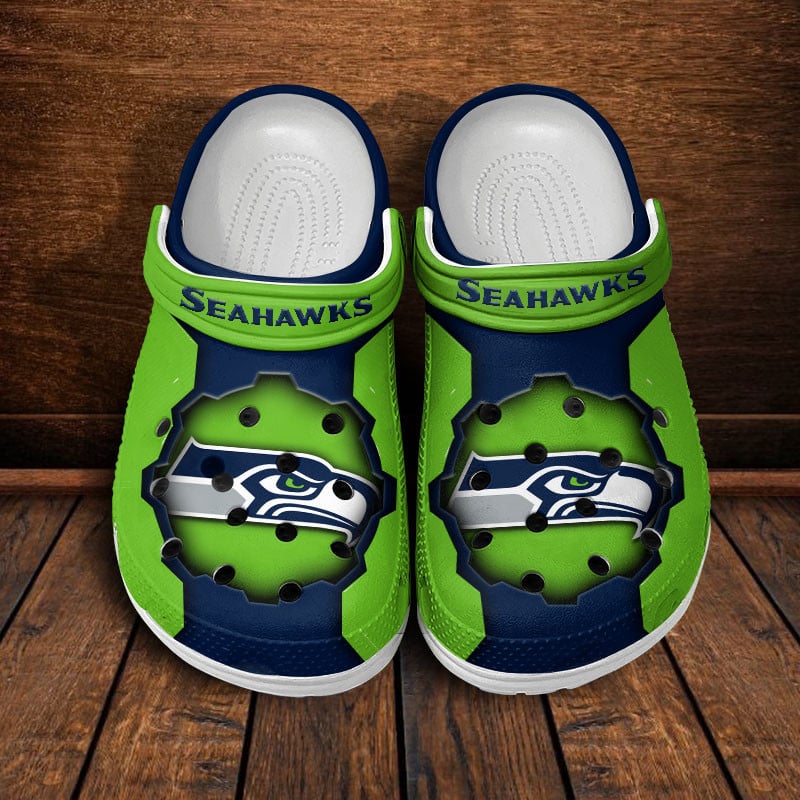 LIMITED EDITION - NEW CUSTOMIZED NFL06 SSH SEATTLE SEAHAWKS CLOGS