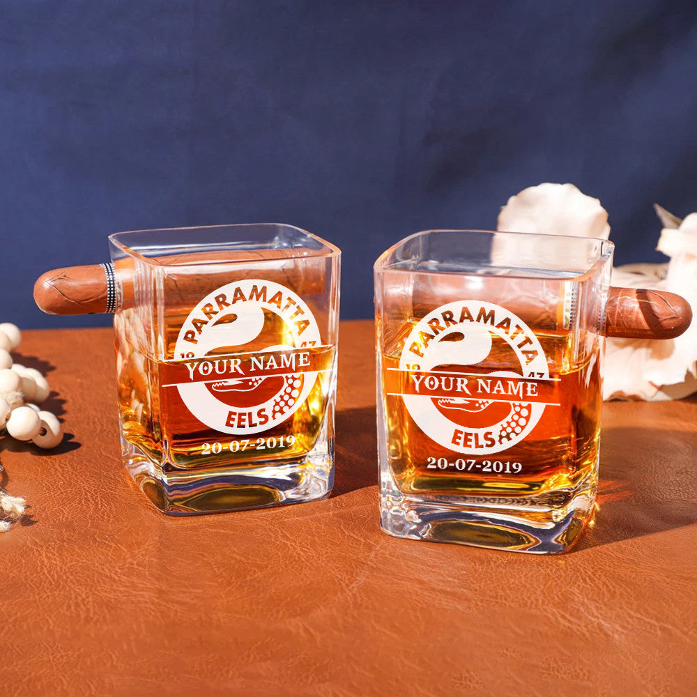 LIMITED EDITION - NEW 06 PME PERSONALIZED WHISKEY GLASS WITH CIGAR HOLDER FOR FANS