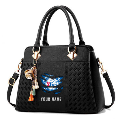 LIMITED EDITION - NEW CUSTOMIZED NBA26 P76 PHILADELPHIA 76ERS WOMEN'S HANDBAGS MULTICOLOR