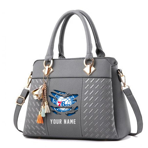 LIMITED EDITION - NEW CUSTOMIZED NBA26 P76 PHILADELPHIA 76ERS WOMEN'S HANDBAGS MULTICOLOR