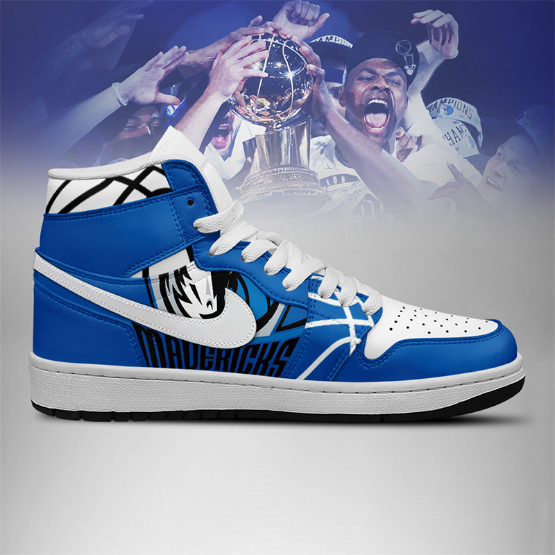 LIMITED EDITION - NEW CUSTOMIZED NBA18 DL MAVERICKS AIR JORDAN SNEAKERS