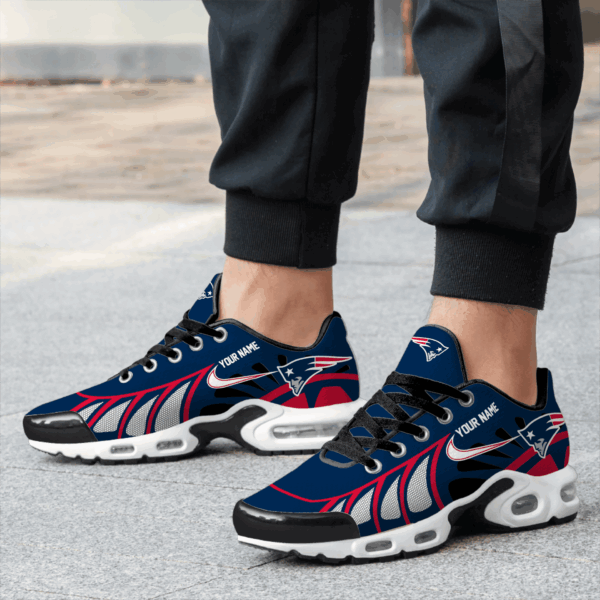 LIMITED EDITION - NEW CUSTOMIZED NFL27 NEP NEW ENGLAND PATRIOTS UNISEX AIR MAX PLUS SNEAKERS