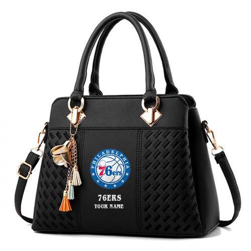 LIMITED EDITION - NEW CUSTOMIZED NBA26 P76 PHILADELPHIA 76ERS WOMEN'S HANDBAGS MULTICOLOR