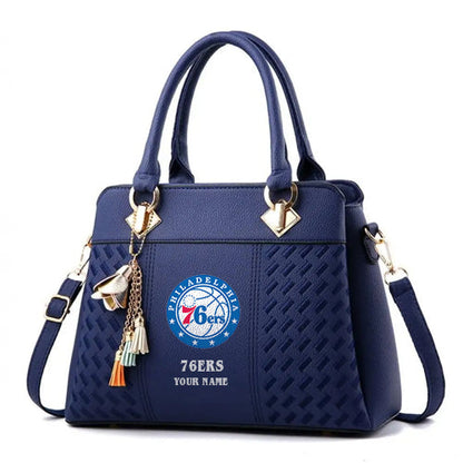 LIMITED EDITION - NEW CUSTOMIZED NBA26 P76 PHILADELPHIA 76ERS WOMEN'S HANDBAGS MULTICOLOR