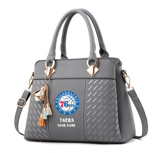 LIMITED EDITION - NEW CUSTOMIZED NBA26 P76 PHILADELPHIA 76ERS WOMEN'S HANDBAGS MULTICOLOR