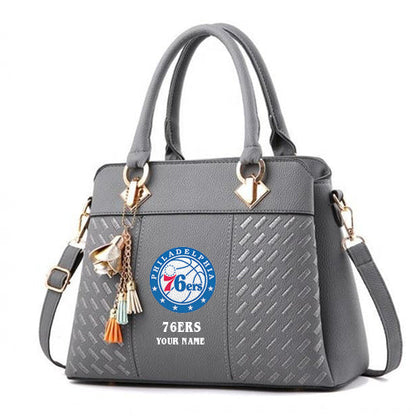 LIMITED EDITION - NEW CUSTOMIZED NBA26 P76 PHILADELPHIA 76ERS WOMEN'S HANDBAGS MULTICOLOR